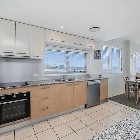 Pandanus Court Apartment Caloundra Exterior photo
